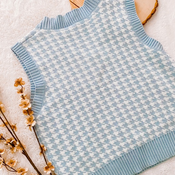 Blue Houndstooth Sweater Vest - Picture 2 of 2